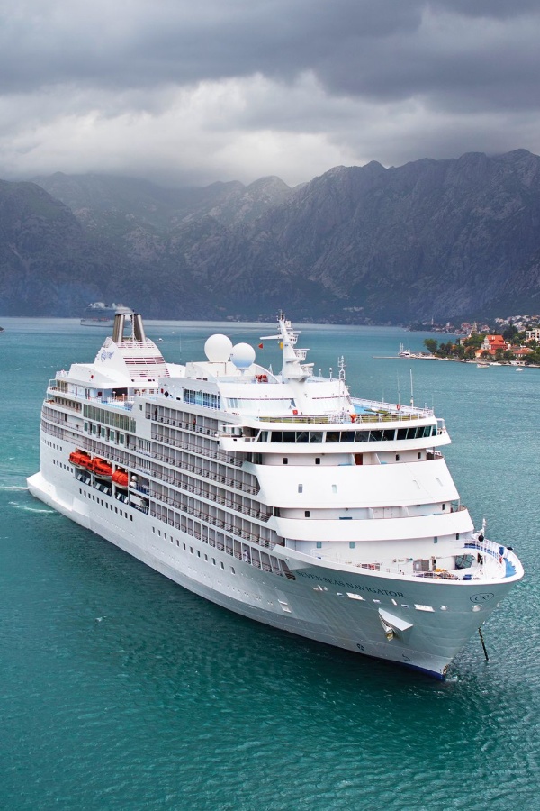 Cruise Brothers Travel Agent Shenickel Steele